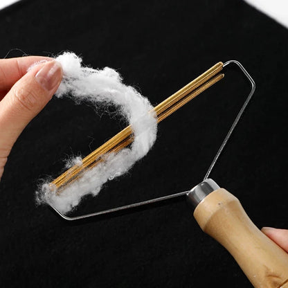 Furr Buster: Portable Pet Hair Remover